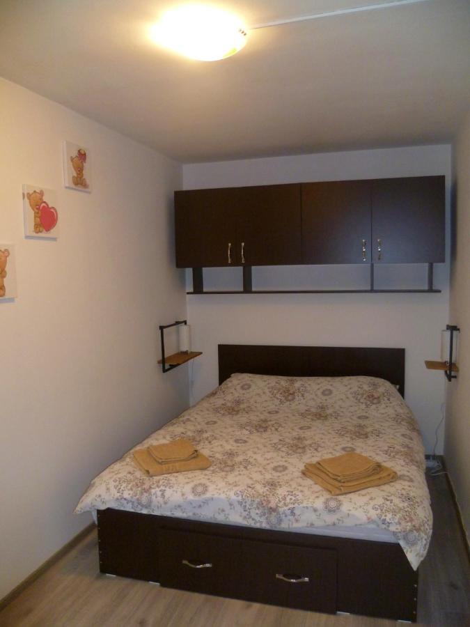 Romanilor - Studio First Floor Дева Екстер'єр фото
